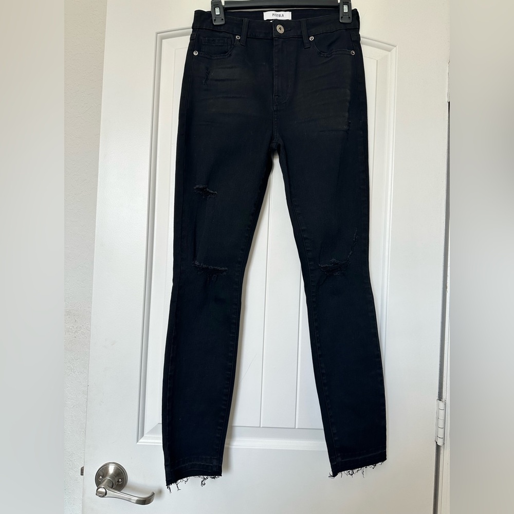 NWOT! PISTOLA Black Distressed Jeans
